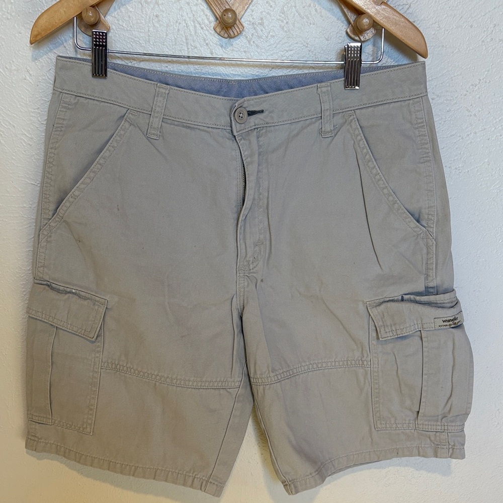 Wrangler Men's Tan Cargo Shorts